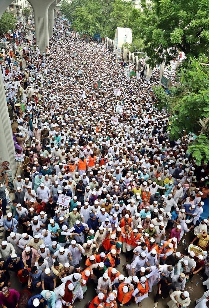 আজ শুক্রবার জুমার নামাজের পর জাতীয় মসজিদ বায়তুল মোকাররমের উত্তর গেটে বিক্ষোভ-সমাবেশ করে ইসলামী আন্দোলন।