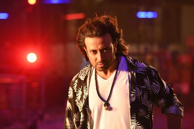 ‘প্রিয়তমা’ ছবির একটি দৃশ্যে শাকিব খান