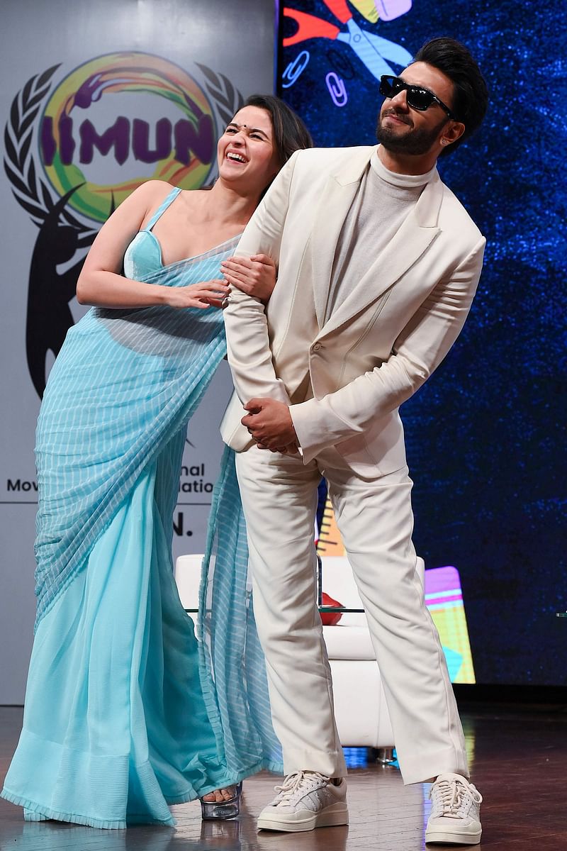 ছবির প্রচারে আলিয়া ও রণবীর