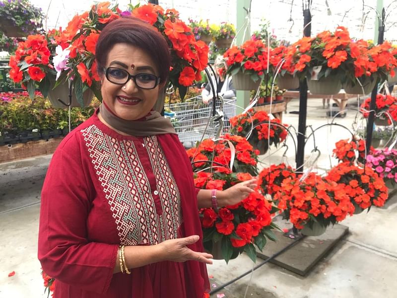 উচ্চশিক্ষার জন্য ববিতা তাঁর একমাত্র ছেলেকে কানাডায় পাঠিয়ে দেন। দেশটির ওয়াটার লু ইউনিভার্সিটি থেকে ইলেকট্রিক্যাল ইঞ্জিনিয়ারিংয়ে স্নাতক ও স্নাতকোত্তর শেষ করে এখন চাকরি করছেন। ছেলের কারণে বছরের একটি নির্দিষ্ট সময়ে ববিতাকে কানাডায় যেতে হয়।