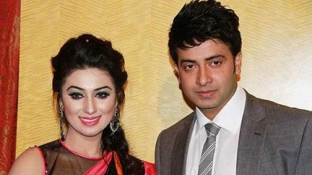 অপু বিশ্বাস ও শাকিব খান