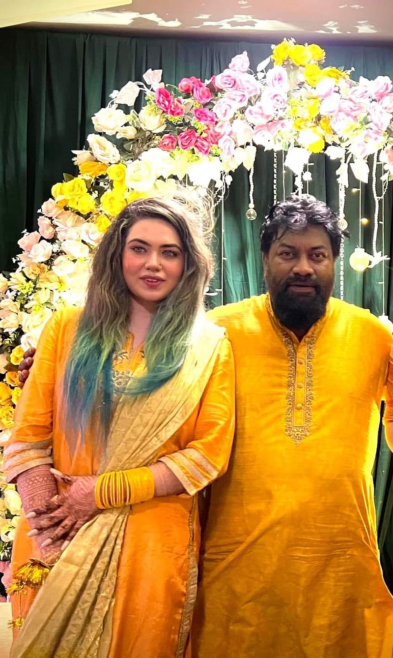 আজ রাতেই নববধূ তুলতুল ইসলামকে ঘরে তুলবেন চাষী আলম