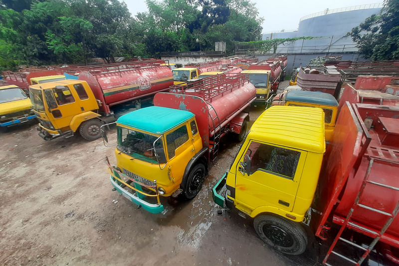 ছবি: সাদ্দাম হোসেন