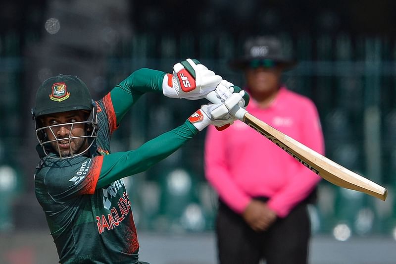 ওপেনিংয়ে নেমেই ফিফটি মিরাজের, লাহোরে আফগানিস্তানের বিপক্ষে