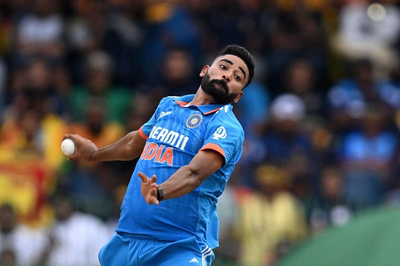 সর্বশেষ এশিয়া কাপ ফাইনালে নিজেকে নতুন করে চিনিয়েছেন মোহাম্মদ সিরাজ