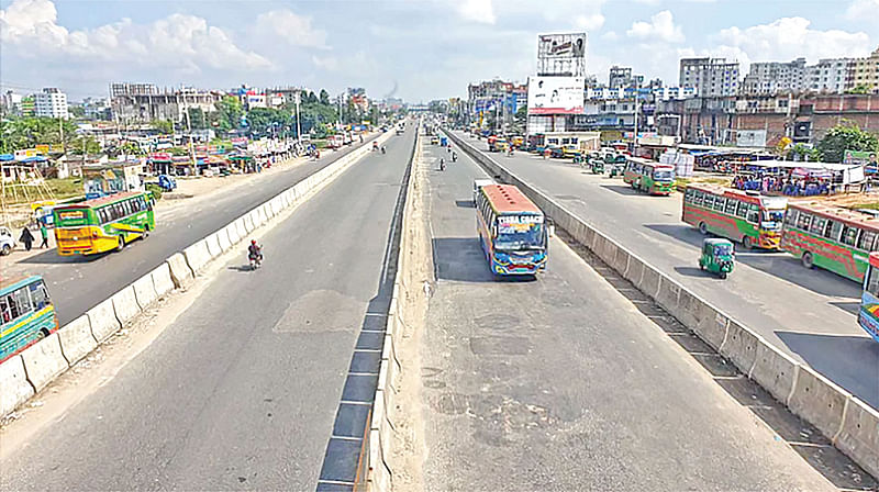 বিএনপি ও সমমনা দলগুলোর হরতালে দূরপাল্লার যানবাহন চলাচল করেছে কম