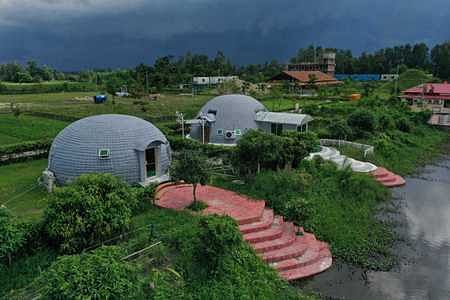 গোপালগঞ্জ সদর উপজেলায় সাবেক আইজিপি বেনজীর আহমেদের মালিকানাধীন সাভানা ইকোরিসোর্ট অ্যান্ড ন্যাচারাল পার্কছবি: সাভানা রিসোর্টের ওয়েবসাইট থেকে নেওয়া