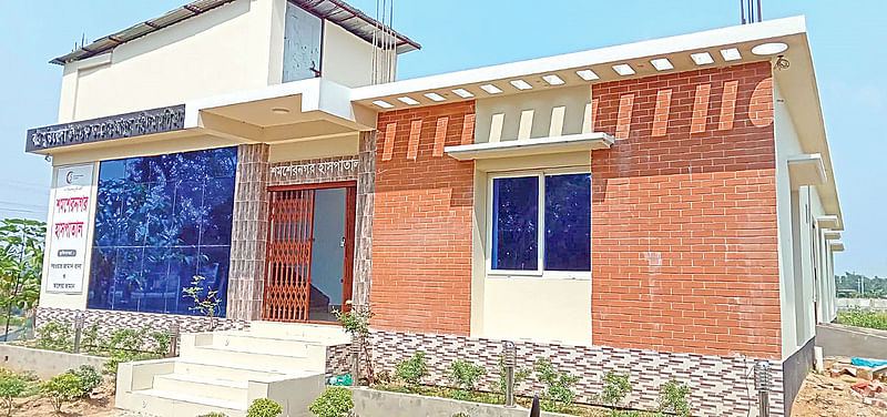 শমশেরনগর হাসপাতাল ভবনপ্রথম আলো