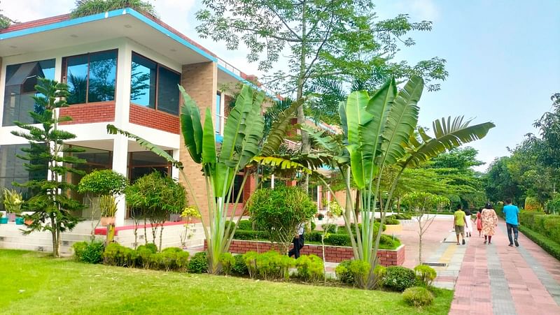 ‘ওয়ান্ডার পার্ক ও ইকো রিসোর্টের’ ভেতরের অংশ