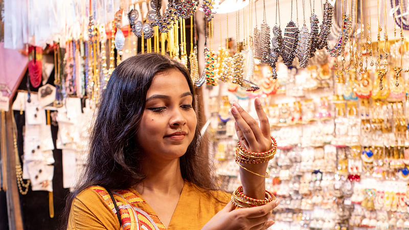 মডেল: অস্মিতা, ছবি: সুমন ইউসুফ