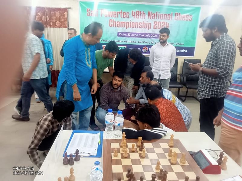 খেলতে খেলতেই মৃত্যুর মুখে ঢলে পড়েন জিয়াউর রহমান