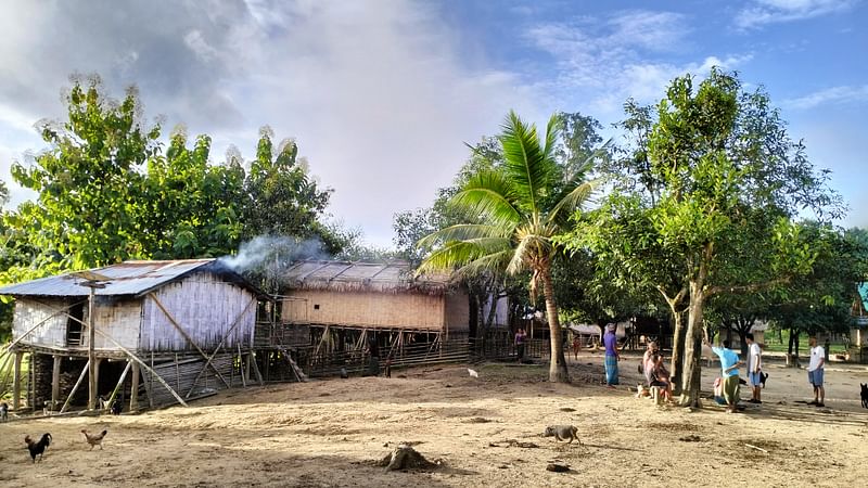 সীমান্তবর্তী দুর্গম পাহাড়ের পানঝিড়ি ম্রো পাড়া।