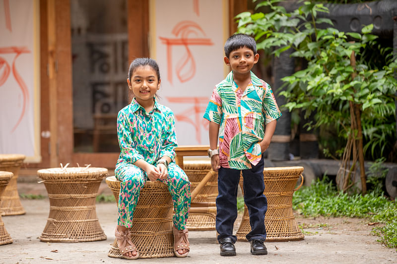 রঙিন নকশায় সাজানো পোশাক