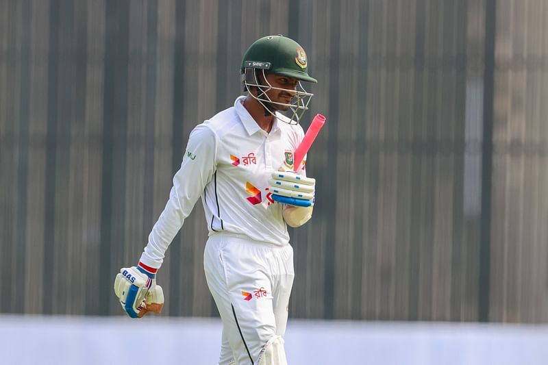 সর্বোচ্চ ৩০ রান করেন ওপেনার মাহমুদুল