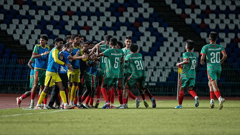 বাংলাদেশ অনূর্ধ্ব–১৭ দলের গোল উদ্যাপনবাফুফে