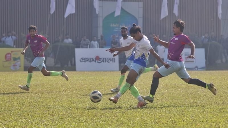 শেরেবাংলা কৃষি বিশ্ববিদ্যালয়কে ৮-০ গোলে উড়িয়ে দিয়ে সহজ জয় পেয়েছে ড্যাফোডিল ইন্টারন্যাশনাল ইউনিভার্সিটি