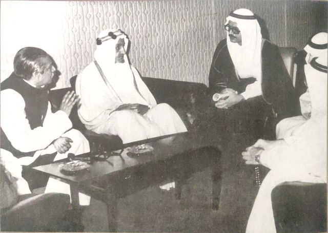 Sheikh Mujibur Rahman with the Saudi king Faisal in Algeria. This meeting was the beginning of the discussions that led to Bangladeshis being able to make the Holy Hajj in 1973.