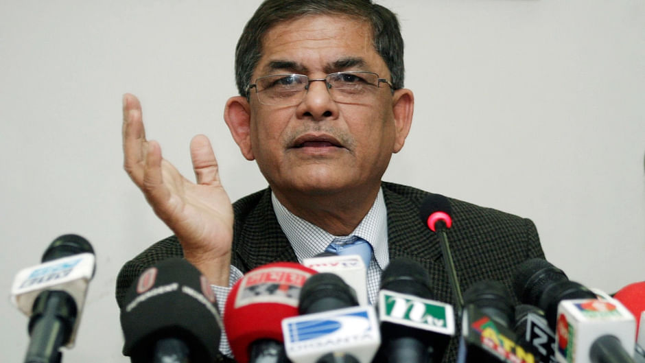 BNP secretary general Mirza Fakhrul Islam Alamgir addresses a media conference