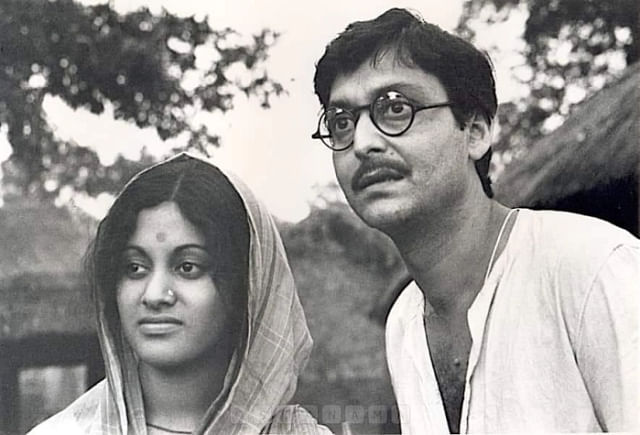Soumitra and Babita in 'Ashani Sanket'