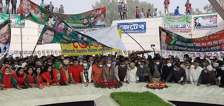BNP secretary general Mirza Fakhrul Islam Alarmgir and other leaders of the party pay respects at the mausoleum of party founder Ziaur Rahman at Chandrima Udyan, Dhaka on the occasion of Bangladesh's 49th Victory Day on 16 December 2020