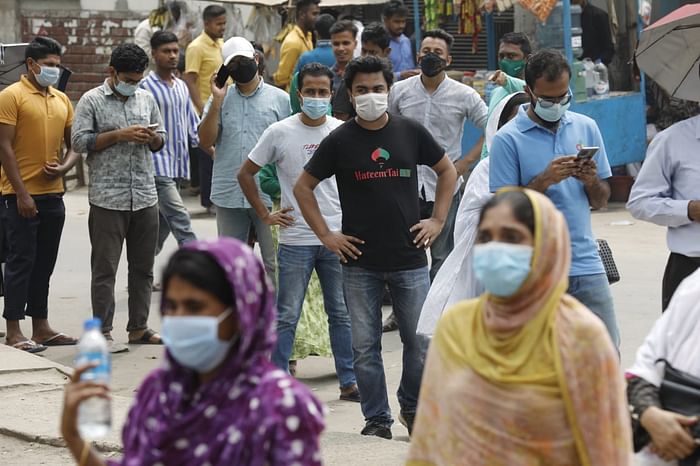 People wait in long queue for Covid-19 test as the infection of coronavirus is in drastic rise across the country. The picture was taken from Mugda General Hospital on 30 March 2021. 