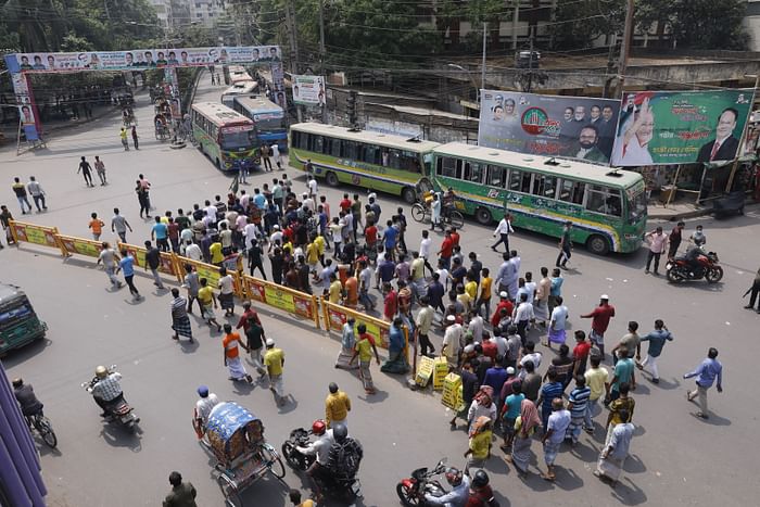 Leaders and activists of Juba League bring out a procession in Old Dhaka’s Victoria Park protesting the hartal enforced by the hardline Islamist party Hefazat-e-Islam on Sunday. 