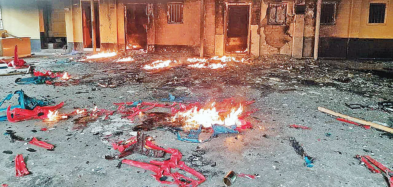 Hefazat activists allegedly set fire at Sur Samrat Alauddin Sangitangan in Brahmanbaria during the 28 March hartal. 