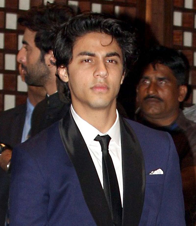 Aryan Khan reaches home after spending nearly one month in jail – Pob