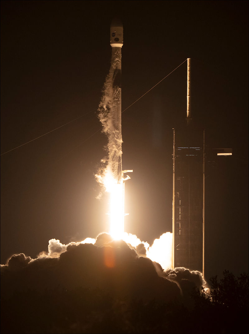 Twitter Handle NASA HQ Photo