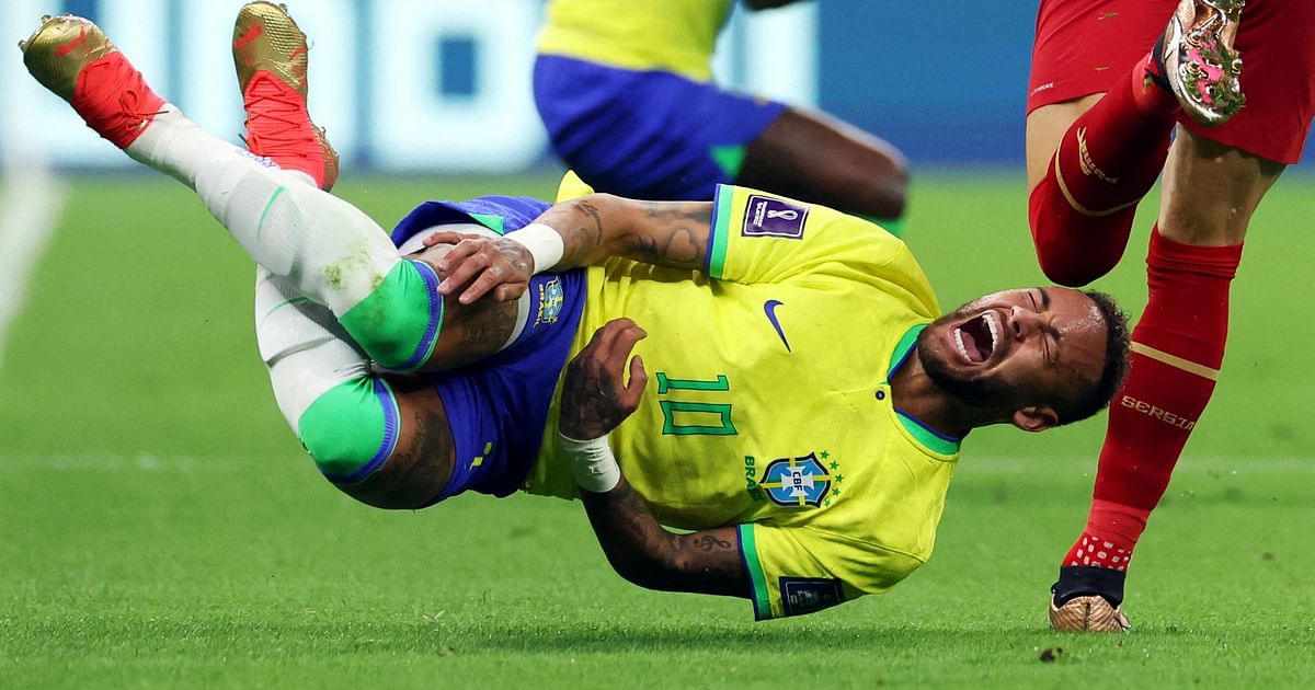 neymar-injury-scare-after-brazil-win