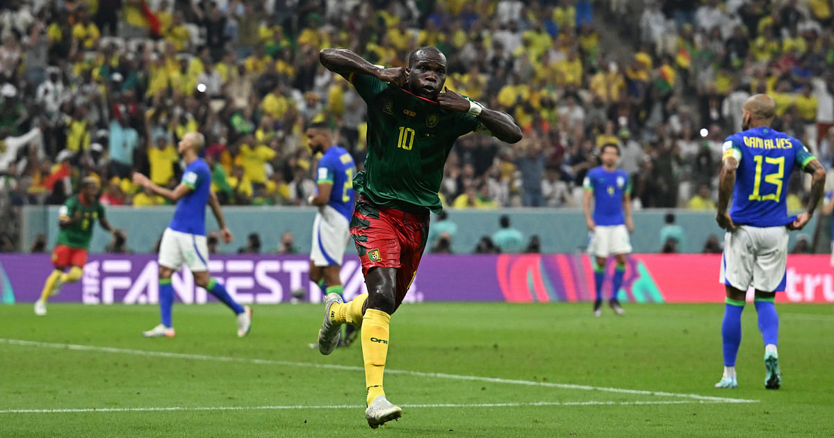 Бразилия первая в мире. Винсент Абубакар Камерун - Бразилия. Абубакар футболист. Камерун Бразилия 1 0. Бразилия команда 2022.