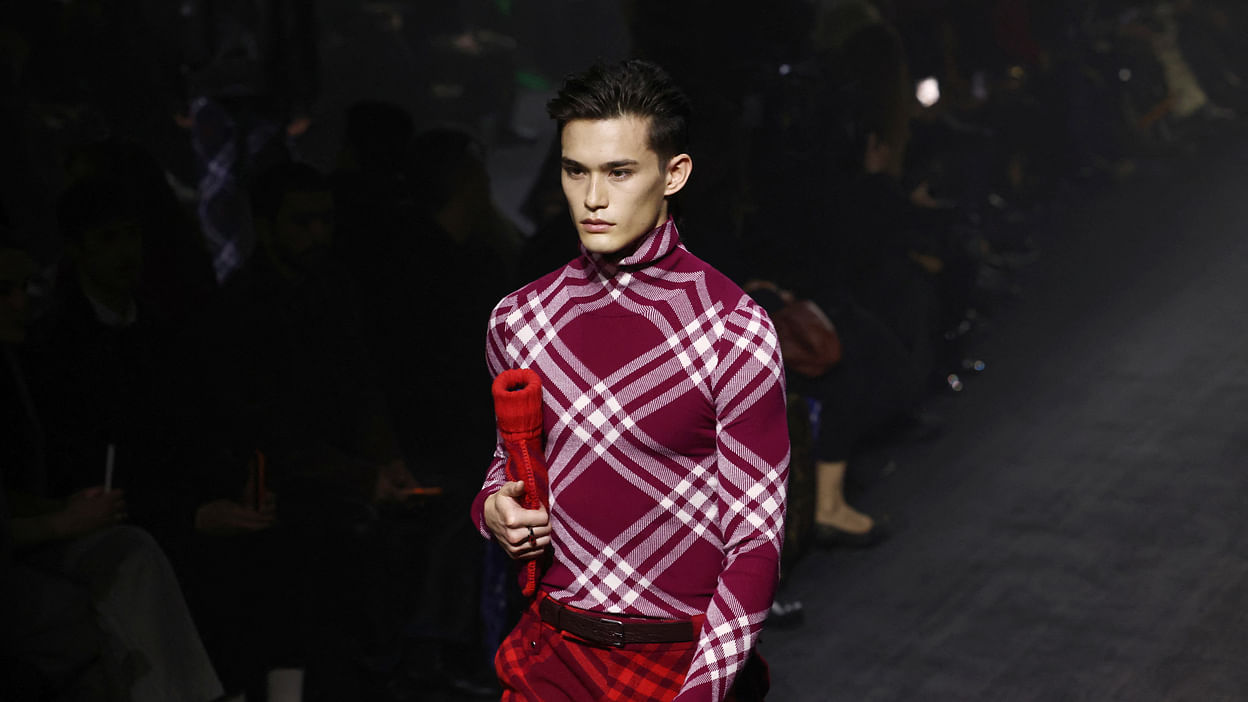 Burberry's Lee stages an ode to British heritage in debut runway show |  Prothom Alo