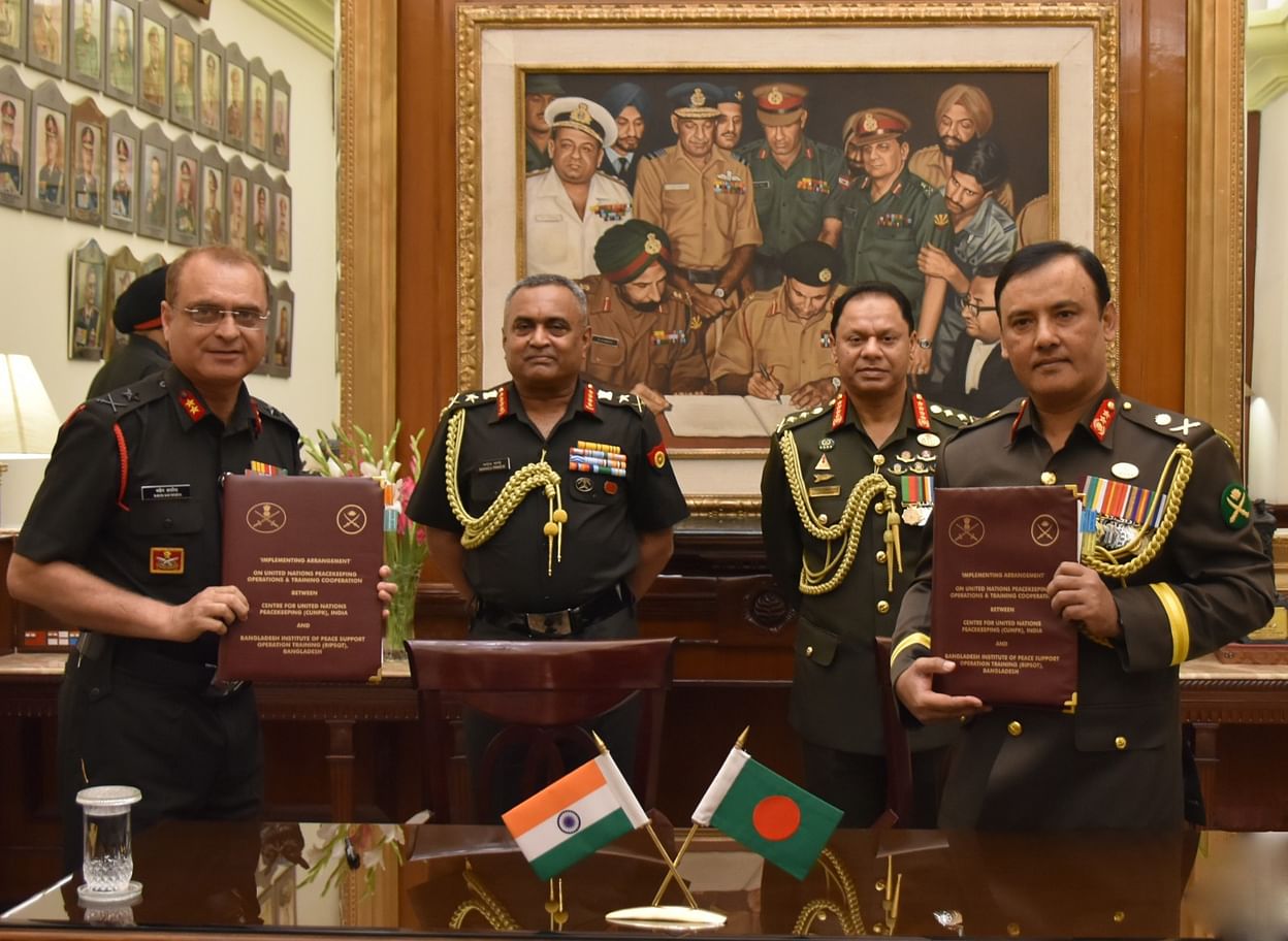 Gen Shafiuddin Ahmed, Gen Manoj Pande discuss ways to strengthen defence cooperation