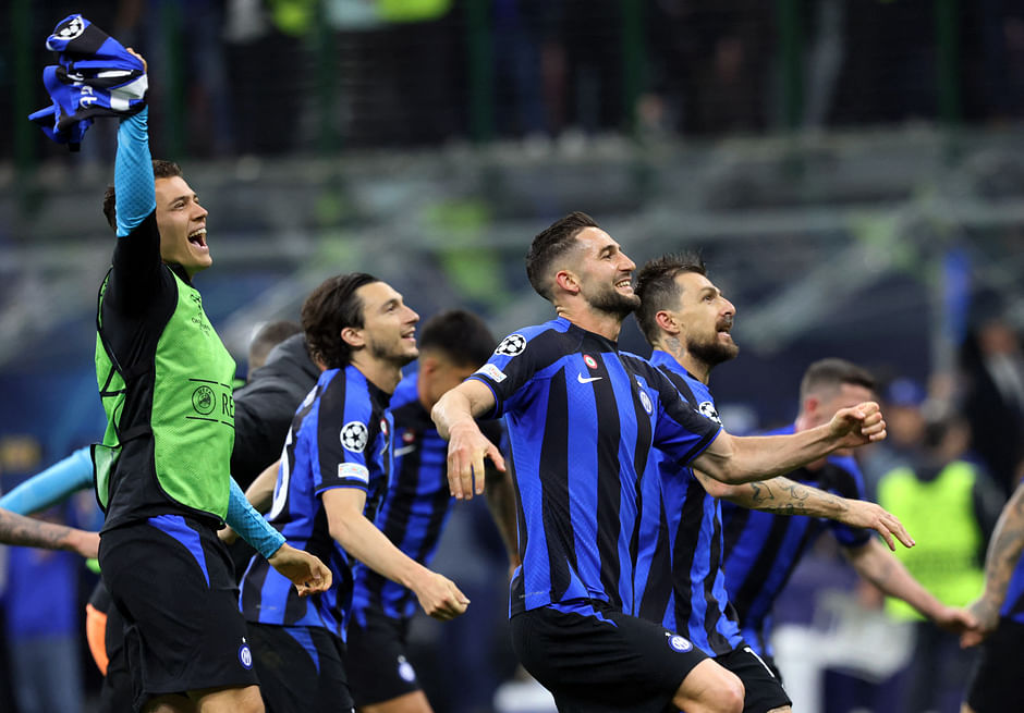 Inter Milan's Francesco Acerbi with teammates celebrate after the match