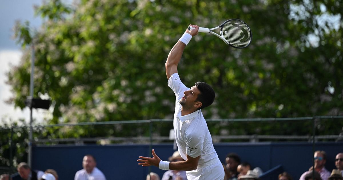 Novak Djokovic gets French Open campaign off to winning start; matches Roger Federer record