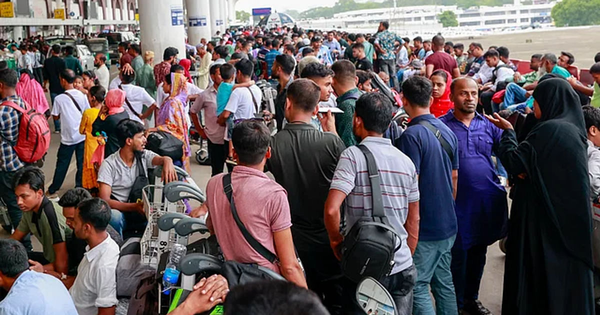 数千名无票旅客涌入机场前往马来西亚 – Prothom Alo English