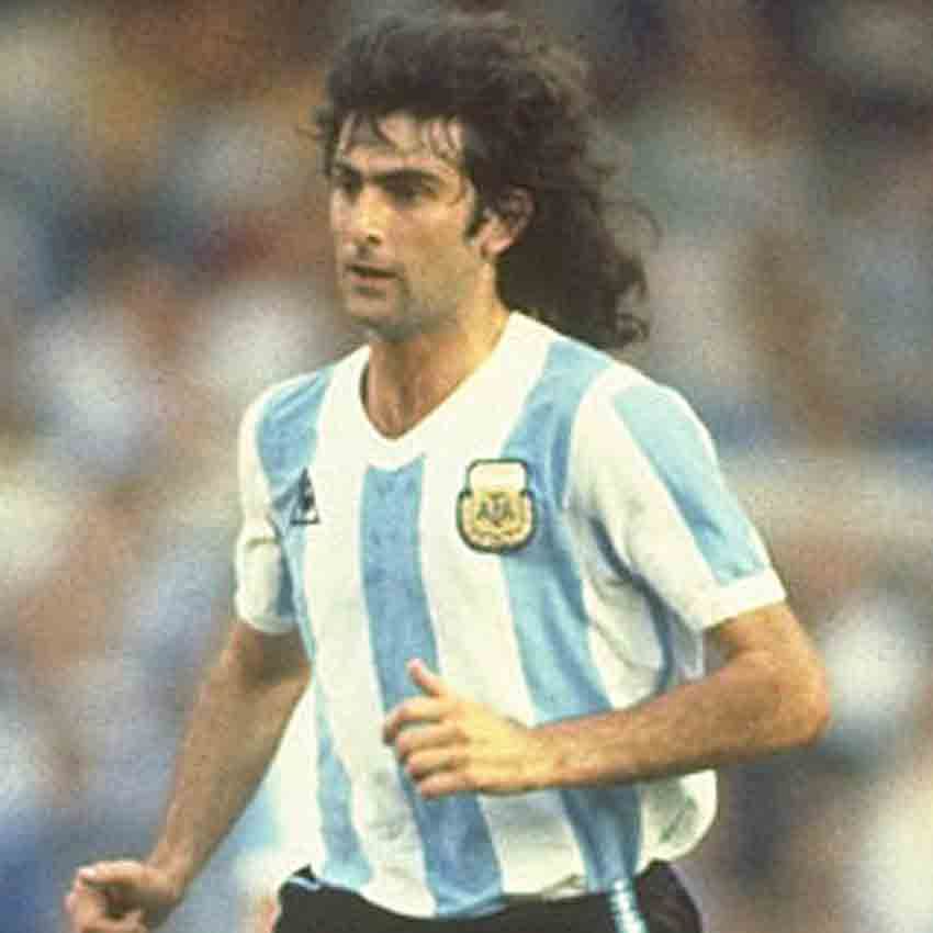 Mario Kempes of Argentina celebrates scoring in the 1978 World cup