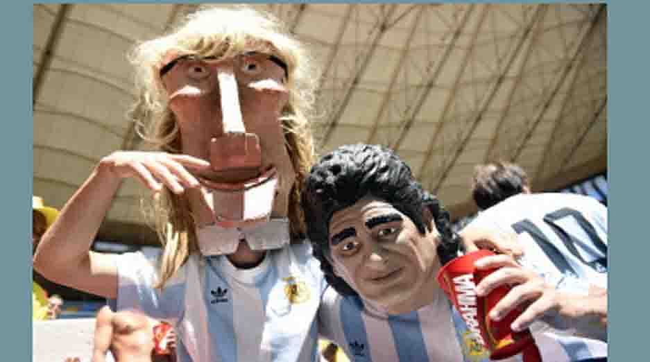 Argentinian fans wait for the start of a quarter-final football match between Argentina and Belgium at the Mane Garrincha National Stadium in Brasilia during the 2014 FIFA World Cup on July 5, 2014. AFP