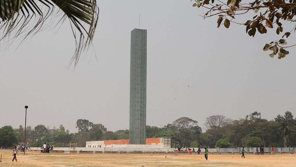 The Independence Museum has been built beneath this Shadhinata Stambha (Independence Tower).