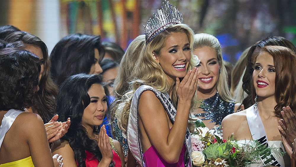 Newly crowned Miss USA Olivia Jordan of Oklahoma is pictured on stage the 2015 Miss USA beauty pageant in Baton Rouge, Louisiana July 12, 2015.Photo: Reuters
