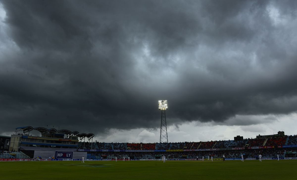 Clouds gather before rain stopped play during the second day of the first cricket Test match between Bangladesh and South Africa at the Zahur Ahmed Chowdhury Stadium in Chittagong on July 22, 2015. AFP