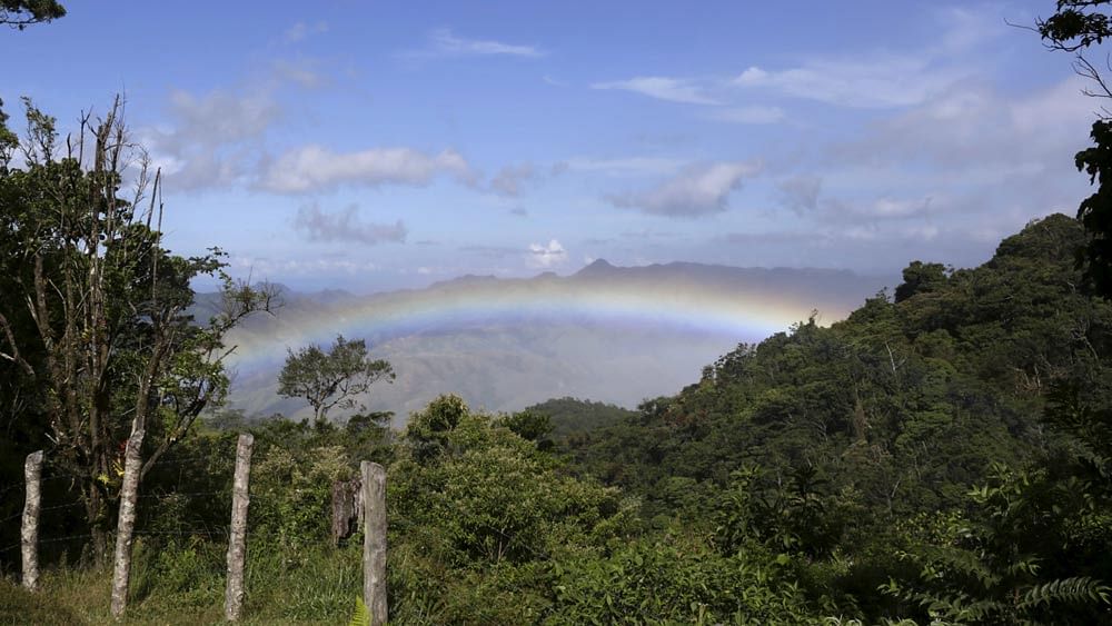 A rainbow is seen in Hato Chami in the Ngabe-Bugle Region, Panama August 28, 2015. Photo: Reuters