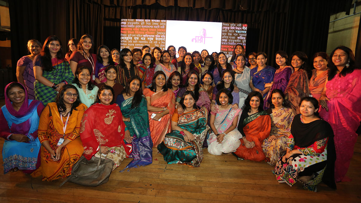 Participants at a photo session after a programme organised by Prothom Alo marking the International Women’s Day at Chhayanaut auditorium on Monday. Photo: Prothom Alo