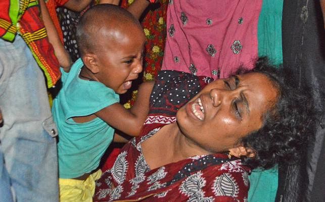 Relatives of Sanaullah, who was killed in Chittagong UP polls violence, wail. Photo: Focus Bangla