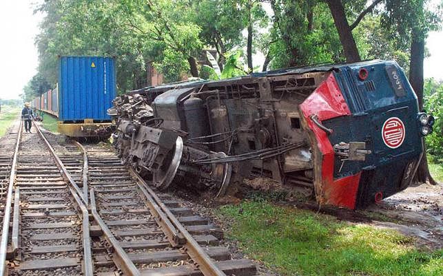 Engine of a freight train overturned after derailment in Fauzdarhat in Chittagong. Photo: Kishna Chandra Das