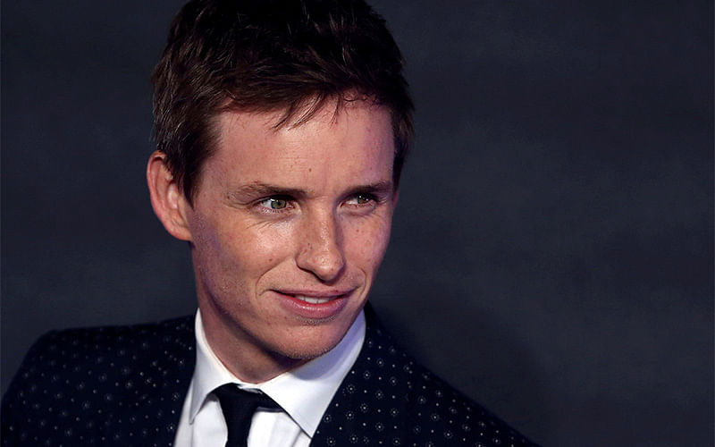 Actor Eddie Redmayne poses as he arrives for the European premiere of the film `Fantastic Beasts and Where to Find Them` at Cineworld Imax, Leicester Square in London. Photo: Reuters