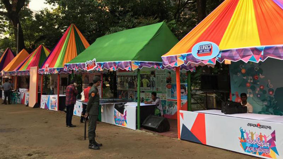 Stalls are seen at the Prothom Alo reader’s festival at Bangla Academy on Friday. Photo: Prothom Alo