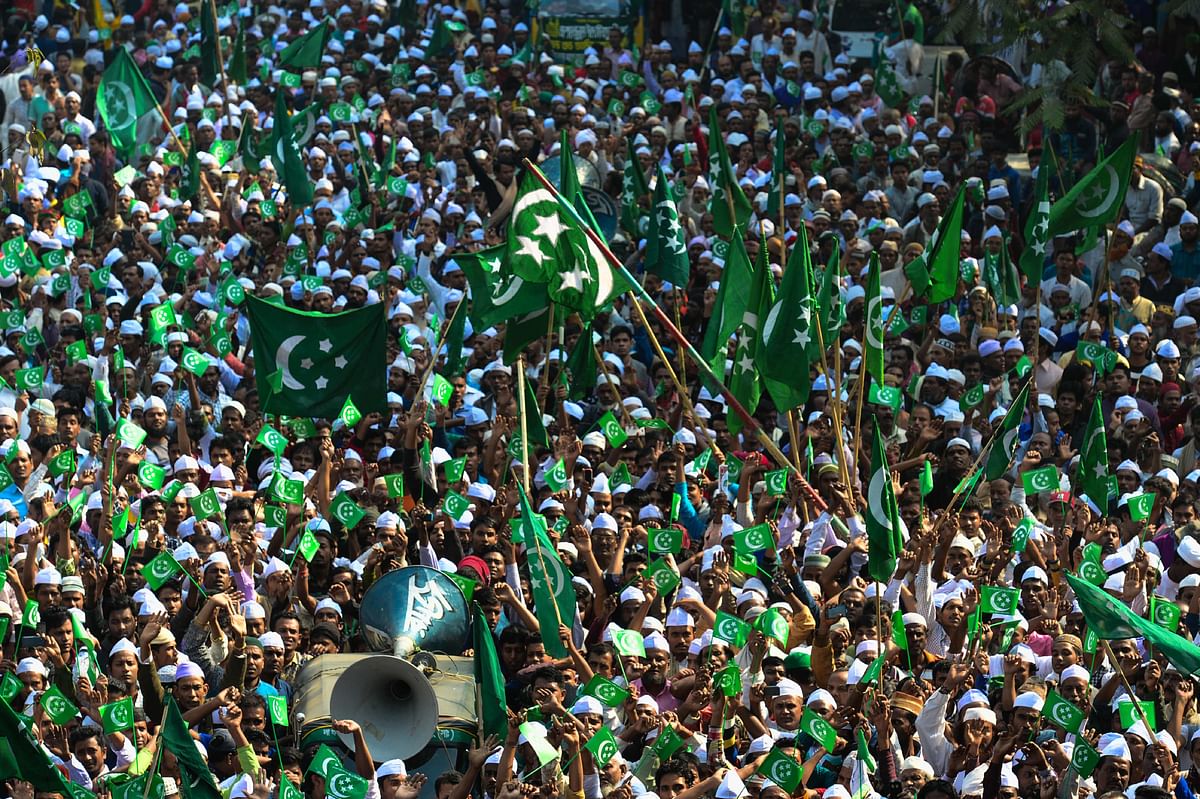 Bangladeshi Muslims take part in a rally to mark Eid-e-Milad-un-Nabi, the birthday of the Prophet Mohammad (PBUH), in Dhaka. Photo: AFP