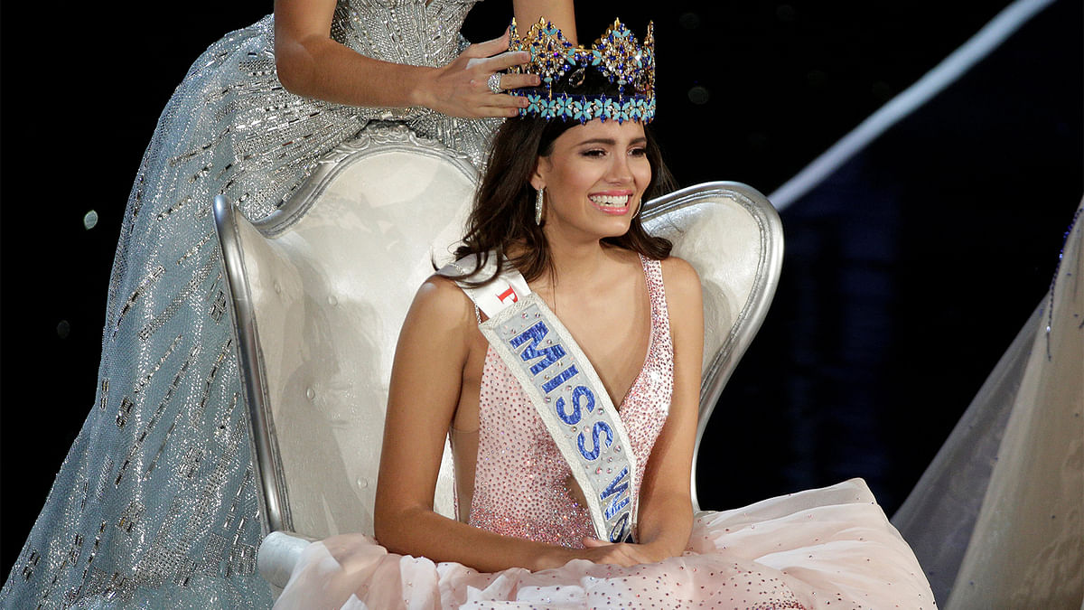Miss Puerto Rico Stephanie Del Valle is crowned after winning the Miss World 2016 Competition in Oxen Hill, Maryland, U.S., December 18, 2016. Photo: Reuters