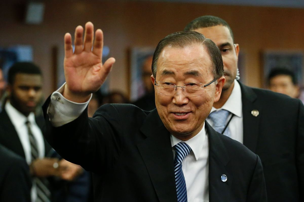 UN Secretary-General Ban Ki-moon waves as he departs from UN Headquarters on December 30, 2016, in New York. Photo: AFP